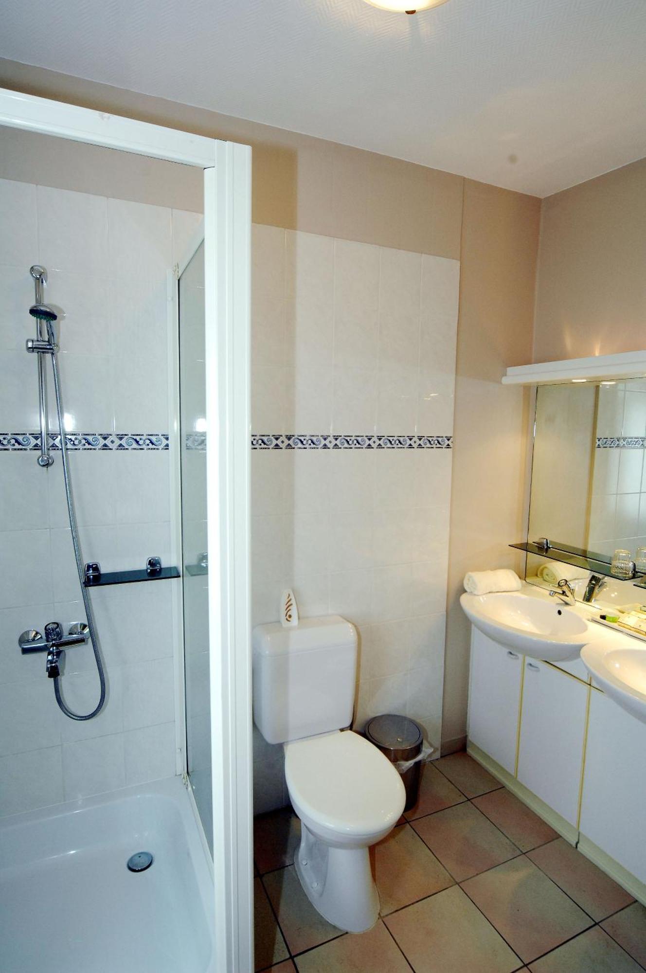 Hotel Le Saint Loup Gembloux Esterno foto