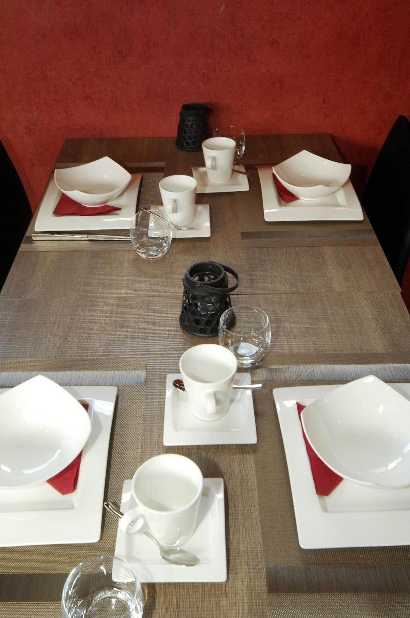 Hotel Le Saint Loup Gembloux Esterno foto