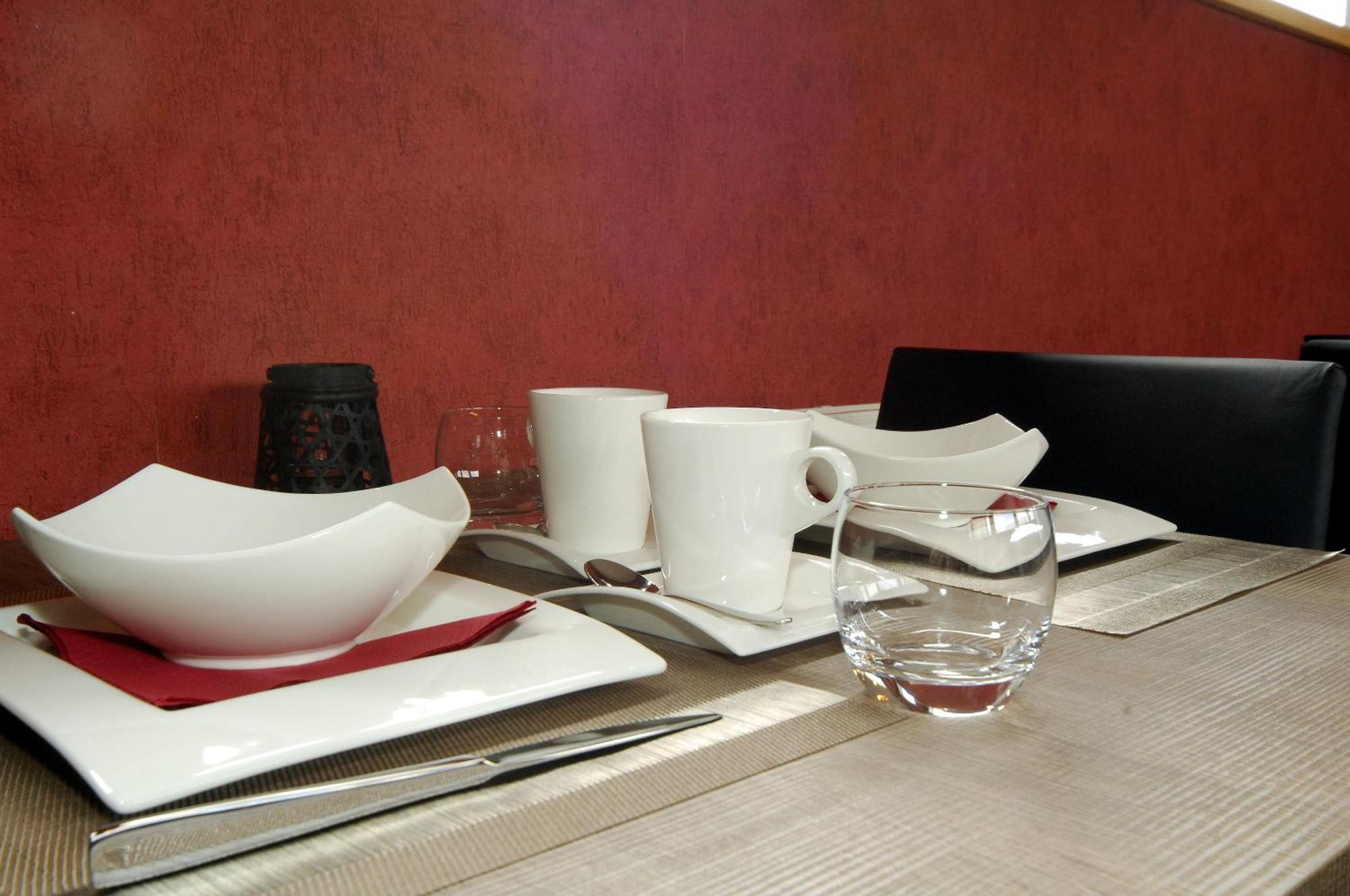 Hotel Le Saint Loup Gembloux Esterno foto