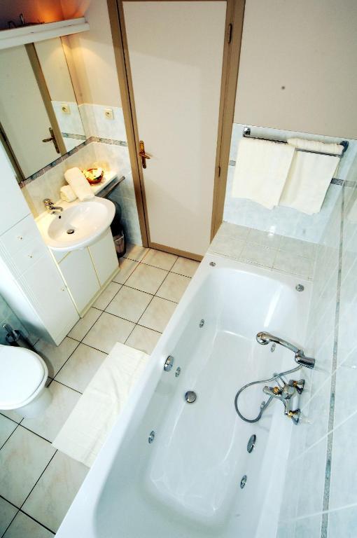 Hotel Le Saint Loup Gembloux Camera foto
